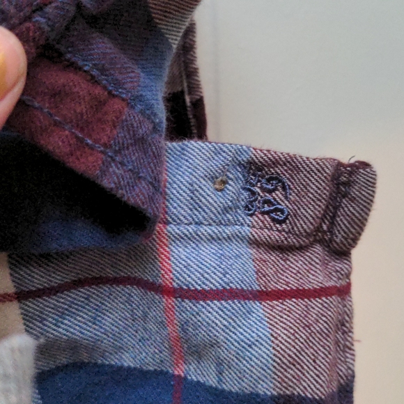 Boys Flannel Button Up - Picture 6 of 7